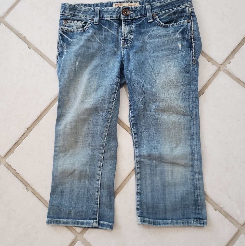 Buckle BKE Crop Jeans - Like New